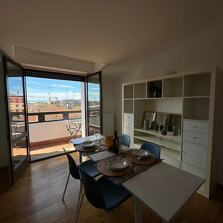 Isola- Attico Con Balcone *