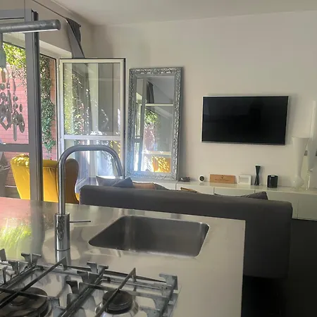 Loft Di Design Con Giardino Privato * Milano