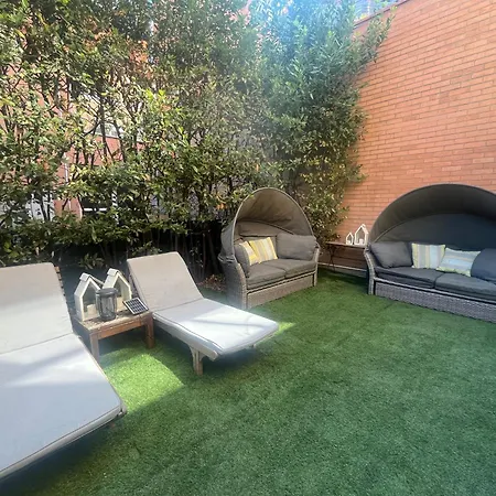 Lägenhet Private Garden Apartment, Navigli, 24h Security *