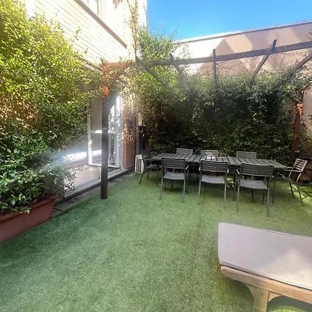 Private Garden Apartment, Navigli, 24h Security Lägenhet