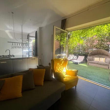 Lägenhet Private Garden Apartment, Navigli, 24h Security