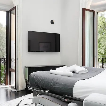 Just Urban Stays - Bellissimo Bilocale Di Design 90 Mq - 5 Min M1 E M2 *