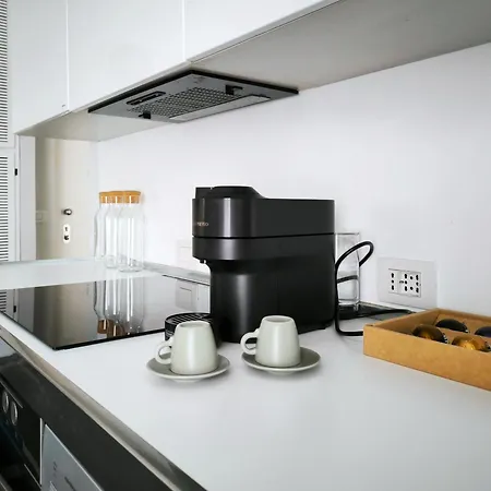 Just Urban Stays - Bellissimo Bilocale Di Design 90 Mq - 5 Min M1 E M2 דירה מילאנו