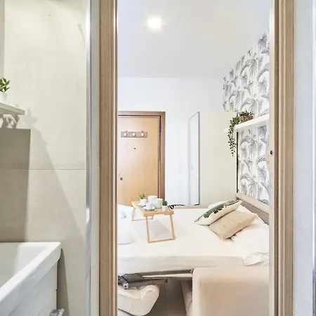 Easylife - - Muratori 10 - Porta Romana Milán