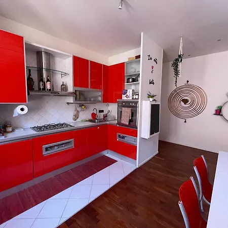Splendido E Silenzioso Bilocale Vicino San Babila-m4 Dateo Milan