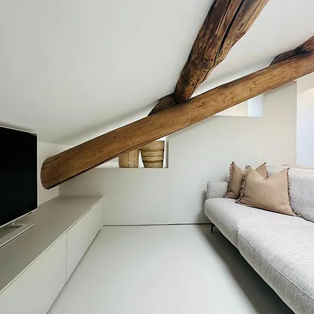 Mansarda San Gregorio ميلان