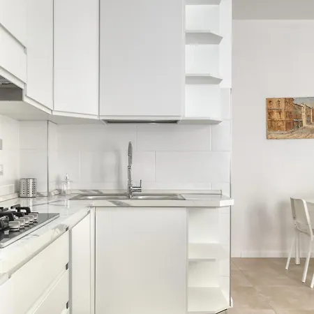 Apartment Ampio 3 Vicino M1 Turro *