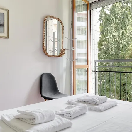 Apartment Ampio 3 Vicino M1 Turro