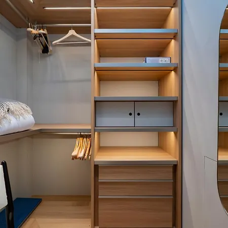 Apartment Xenia - Modern In Sant'ambrogio