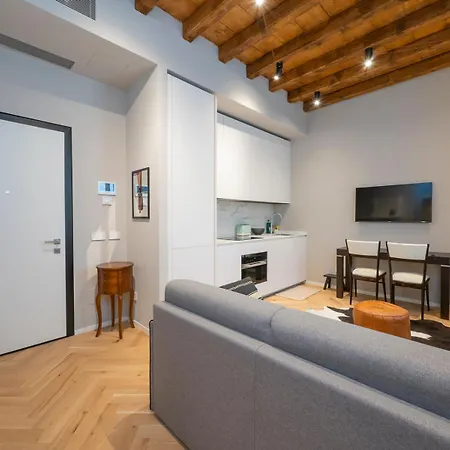 Apartment Xenia - Modern In Sant'ambrogio Milan