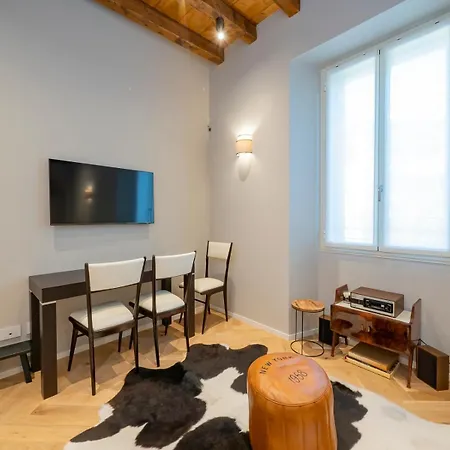 Xenia - Modern In Sant'ambrogio *