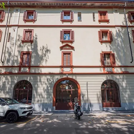 Xenia - Modern In Sant'ambrogio Διαμέρισμα *
