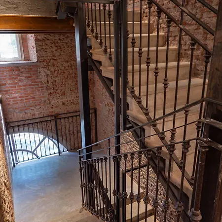 Apartment Xenia - Modern In Sant'ambrogio Milan