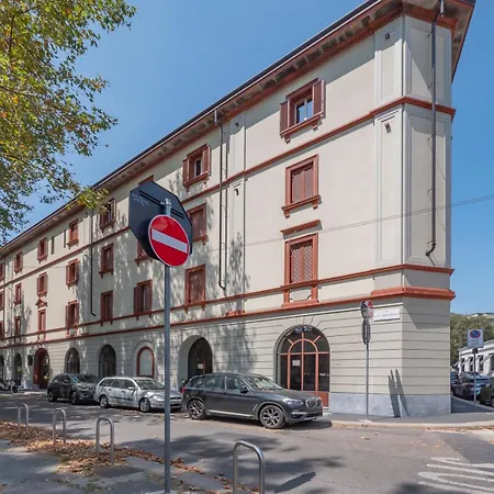 Xenia - Modern In Sant'ambrogio Milan
