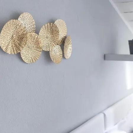 300 M From Metro M3-netflix-wi-fi * Milano