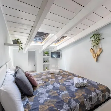 300 M From Metro M3-netflix-wi-fi Daire Milano