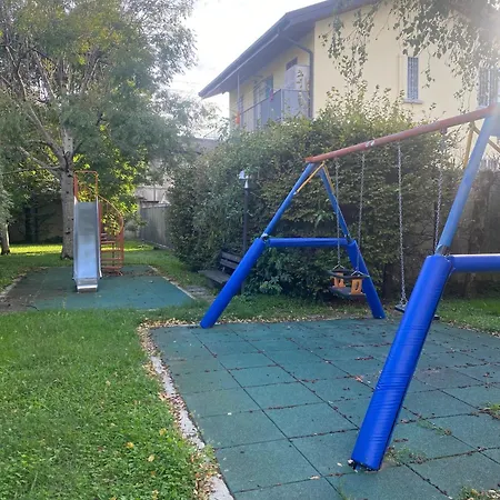 Апартаменты Yea - Your Exclusive Loft Next To Station *