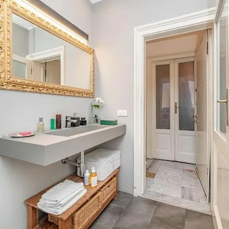 La Casa Di Ross Milano