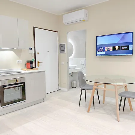 Niccolini 26 - 5 Min Da Metro - Silenzioso * 밀라노