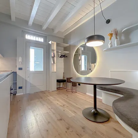 Canonica 72 - 10 Min Da Parco Sempione Apartment