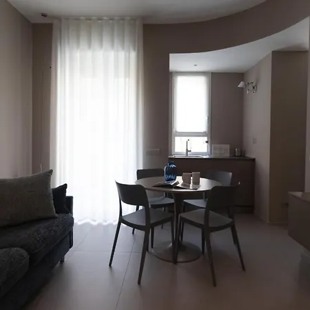 Italianway - Maderno 4 Apartment