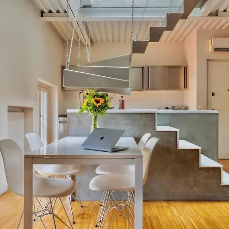 Luxury Apartment, Open Space, Centro شقة ميلان