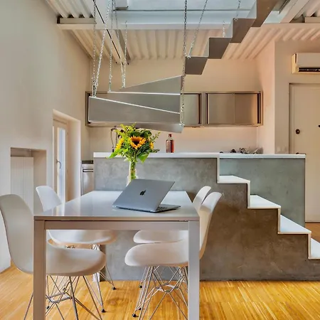 Luxury Apartment, Open Space, Centro Милан