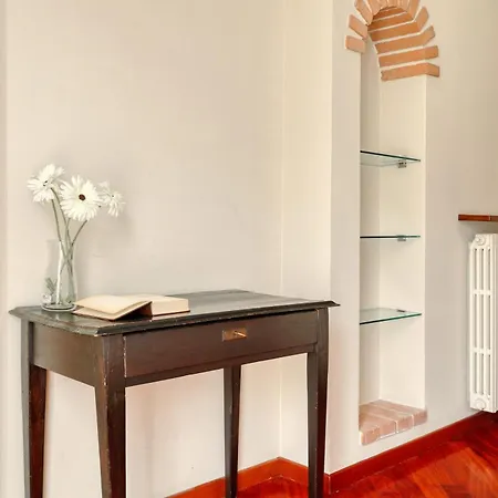 Apartman Joivy Delightful 2br Flat Near Navigli *