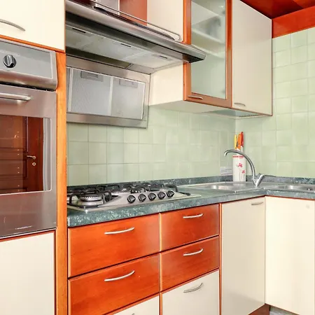 Joivy Delightful 2br Flat Near Navigli Milánó