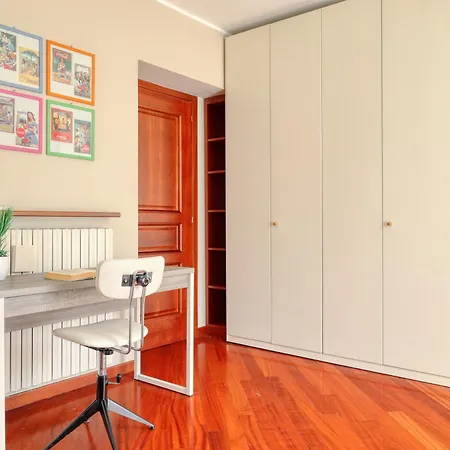 Joivy Delightful 2br Flat Near Navigli Apartman