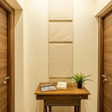 Bilocale Chic In Tropical A Due Passi Da Stazione * Mediolan