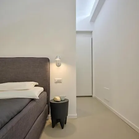 Apartment Small Loft In - Fondazione Prada Bocconi