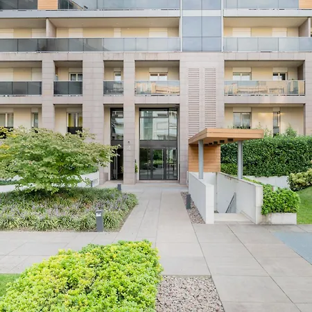 Easylife - - Niccolini 37 - Moscova