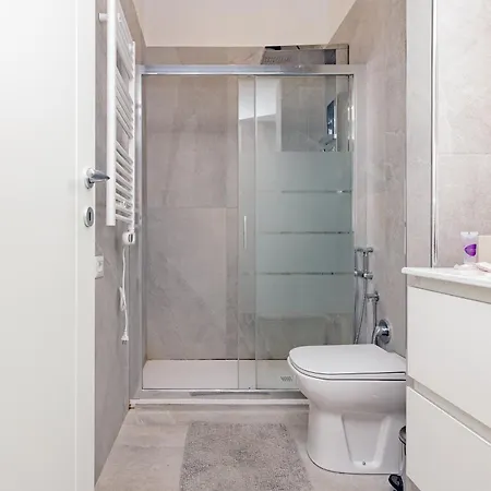 Arco Della Pace Modern Studio *