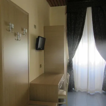 ニッツア ミラノ