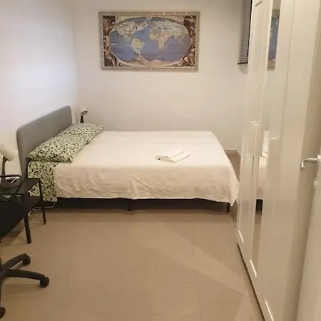 Garden Flat In Navigli Zone 公寓 米兰