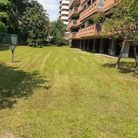 Garden Flat In Navigli Zone 公寓 *