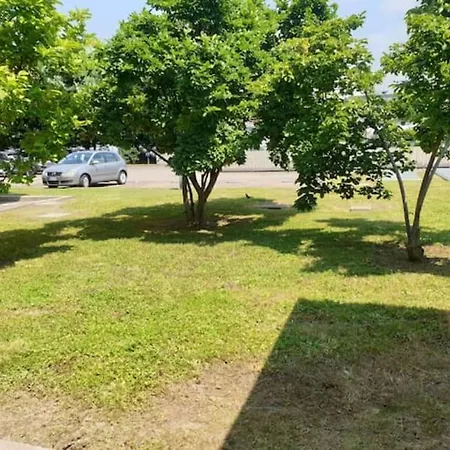 Garden Flat In Navigli Zone * 米兰