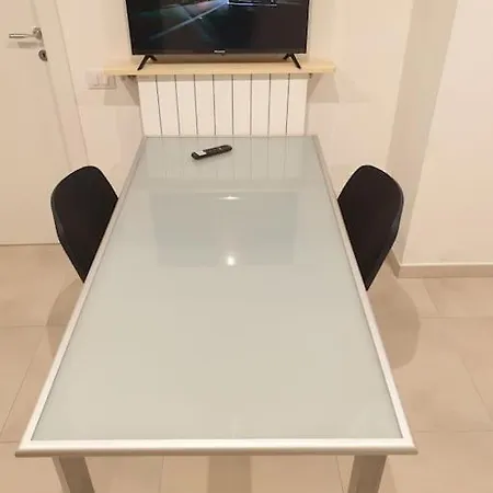 Garden Flat In Navigli Zone Milano