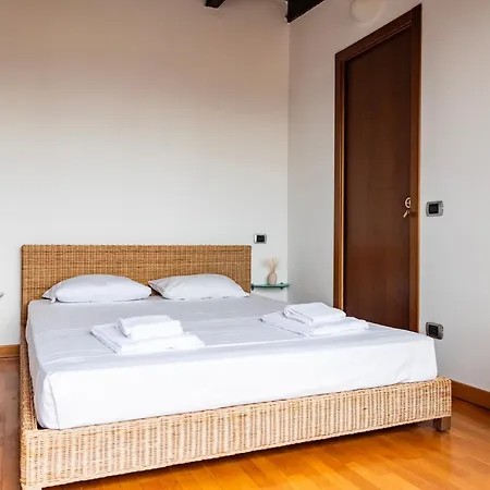 Appartamento Youhosty - Rosmini 8