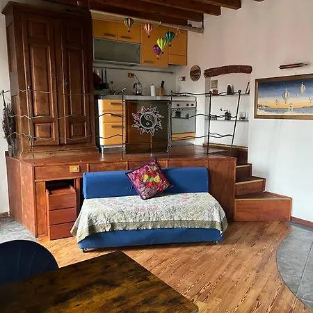 Exclusive - Station Apartment