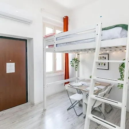 Whitenest - Loft With A Chic Vibe *