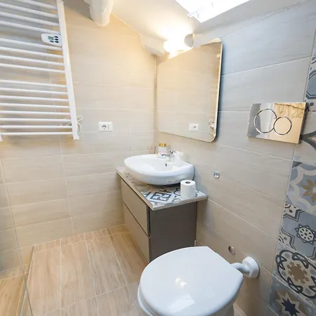 Deluxe Attic For 2, With Amazing Terrace And Poweful Wi-fi - Very Near The Metro, Position, Very Well Connected To Train Stations And Malpensa, Linate And Begramo Airports * Milan