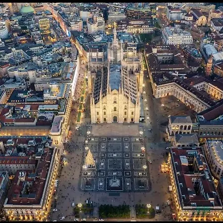 - M3 Sondrio, Duomo 10 Minuti Apartment Milan