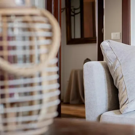 Homeby, Casa Melzo Chic In Porta Venezia Διαμέρισμα *