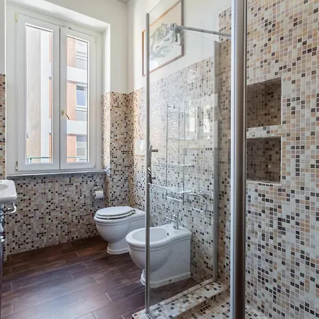 شقة Homeby, Casa Melzo Chic In Porta Venezia ميلان