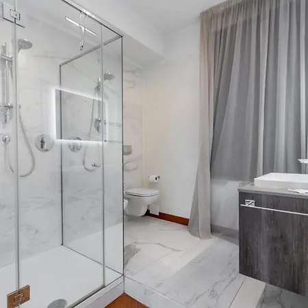 Apartment San Babila Luxury - In The Heart Of Fashion Disctrict