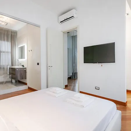 San Babila Luxury - In The Heart Of Fashion Disctrict Apartment Mailand