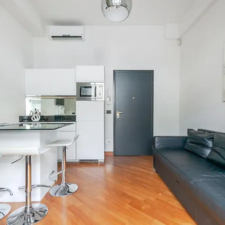 Apartment San Babila Luxury - In The Heart Of Fashion Disctrict *