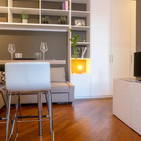 - 10 Min Duomo- M3 - Urban Retreat Милан